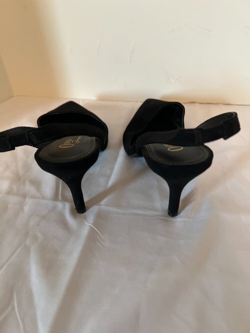 Olivia Black Kitten Heels - Picture 2 of 4